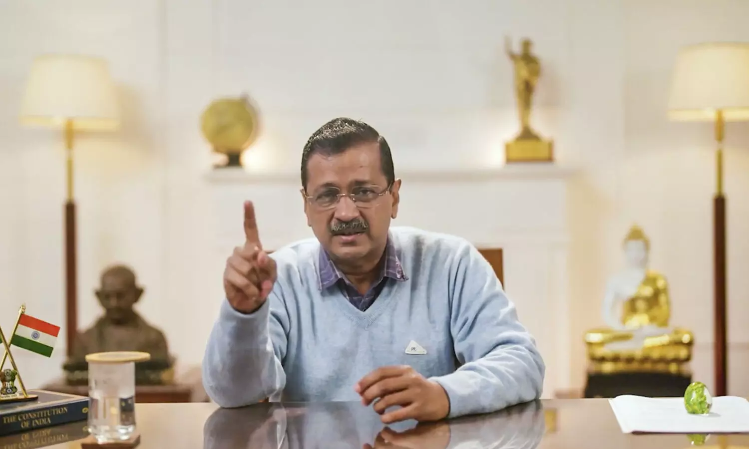 Kejriwal unveils 7-point manifesto for middle class, says they are victim of tax terrorism