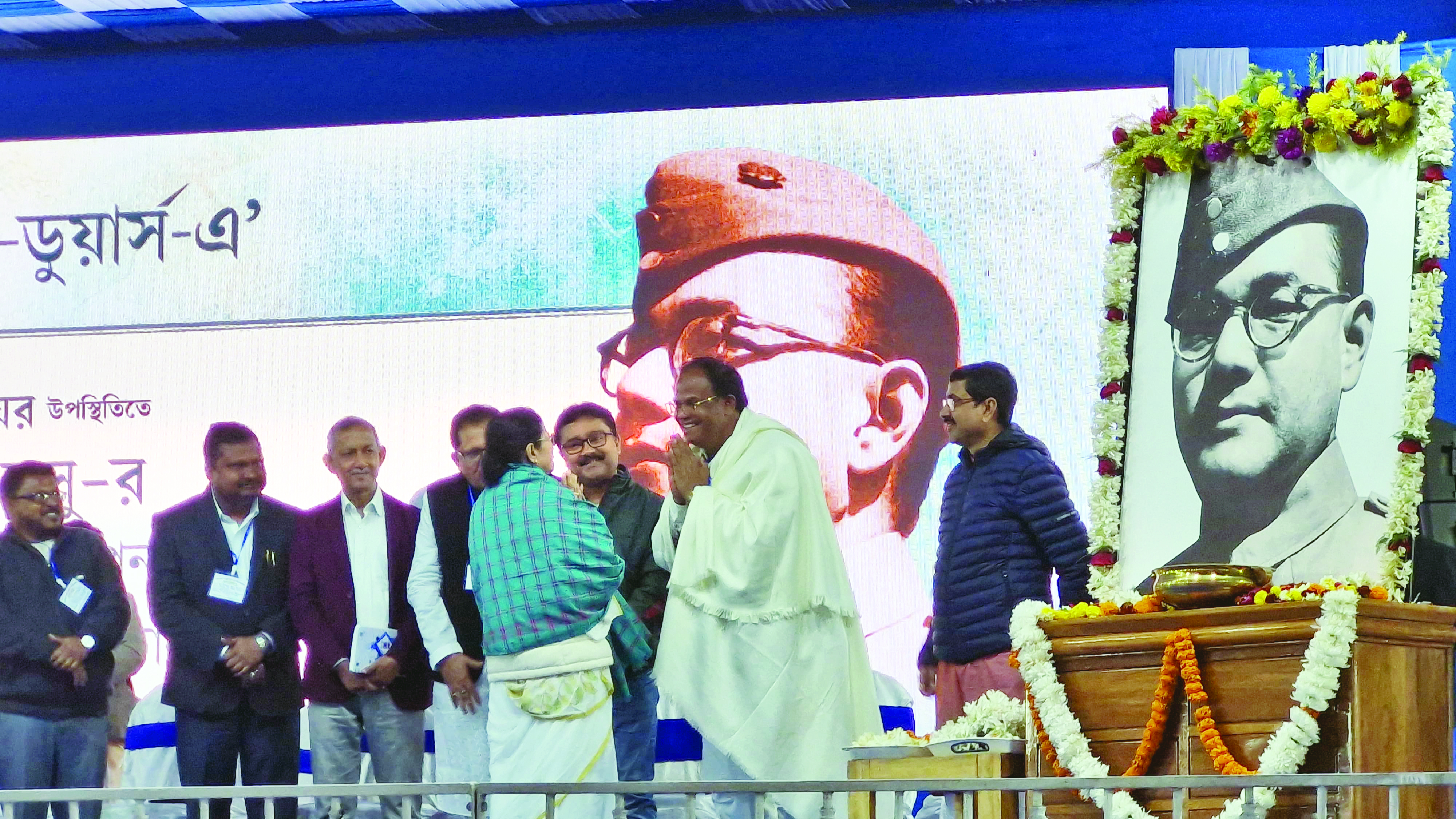 Ex-Union Min John Barla shares stage with Mamata, sparks speculations   of joining Trinamool