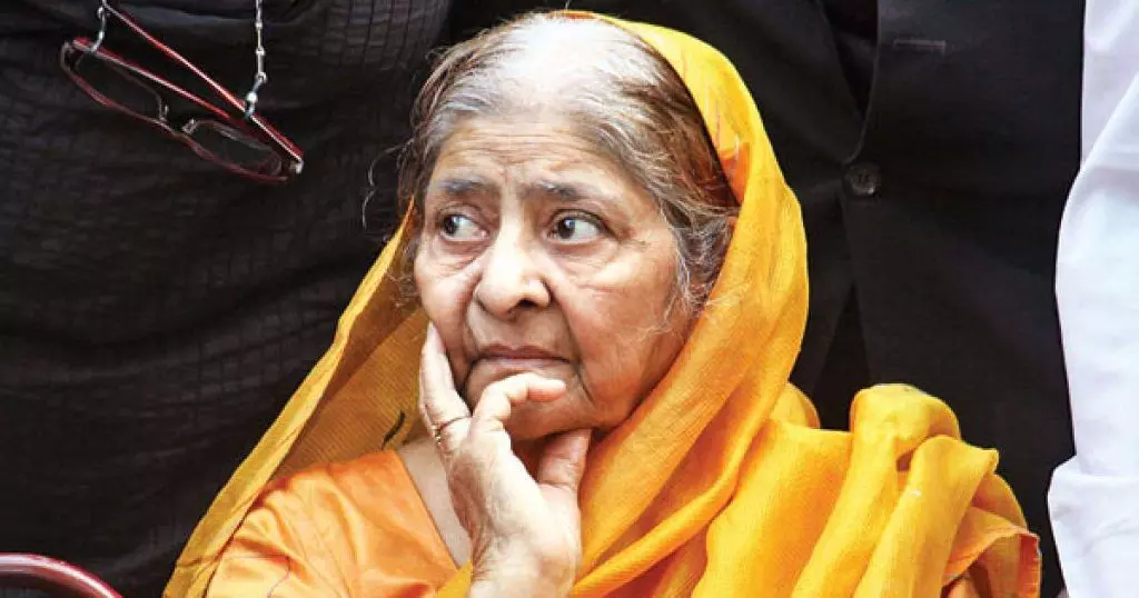 Zakia Jafri, wife of former Cong MP killed in 2002 Gujarat riots, dies in Ahmedabad Zakia Jafri, wife of former Cong MP killed in 2002 Gujarat riots, dies in Ahmedabad