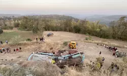 5 killed, 35 injured as bus carrying pilgrims falls into gorge in Gujarat 5 killed, 35 injured as bus carrying pilgrims falls into gorge in Gujarat