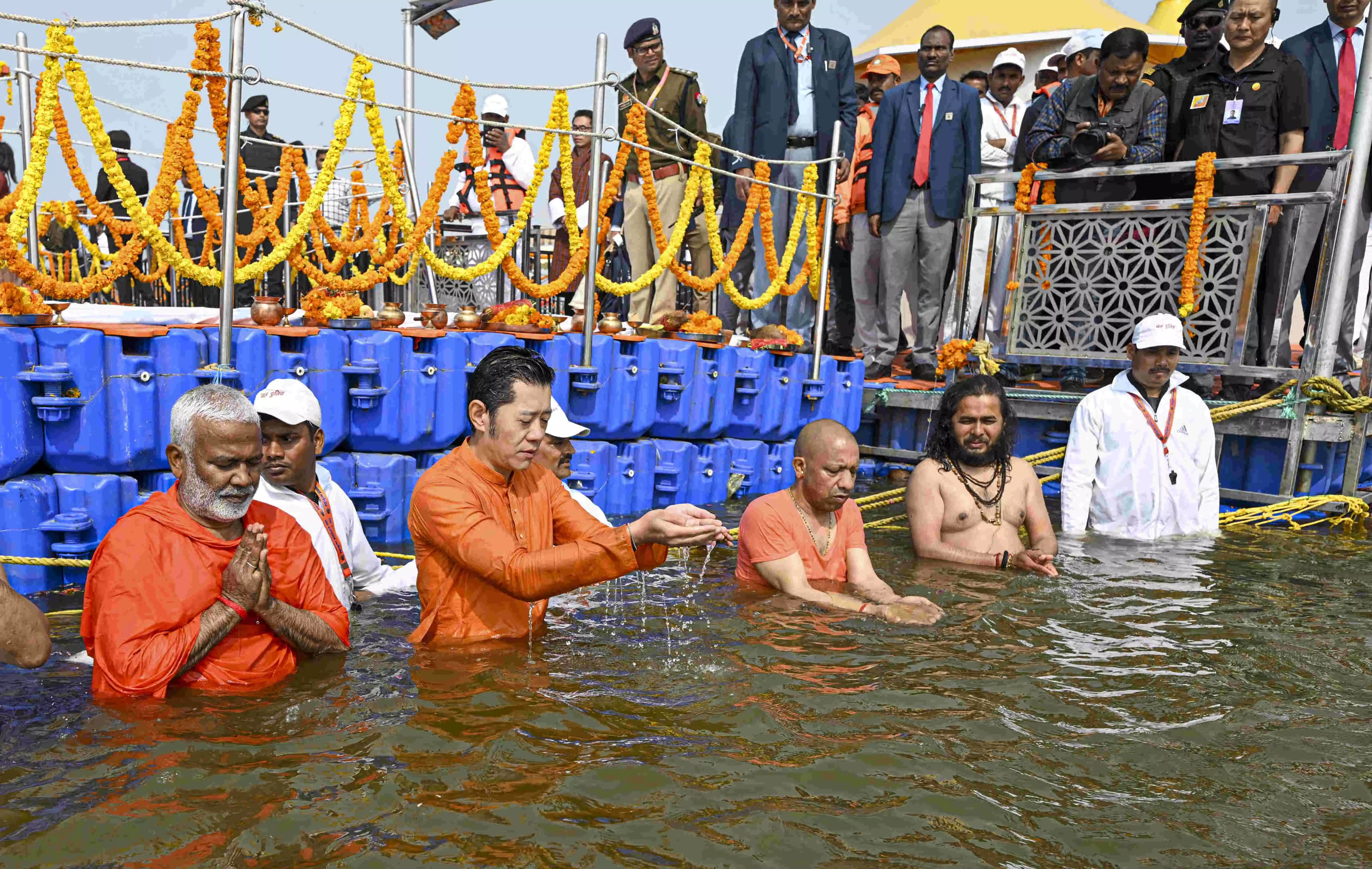 Bhutan King takes holy dip at Maha Kumbh with UP CM Yogi Adityanath Bhutan King takes holy dip at Maha Kumbh with UP CM Yogi Adityanath