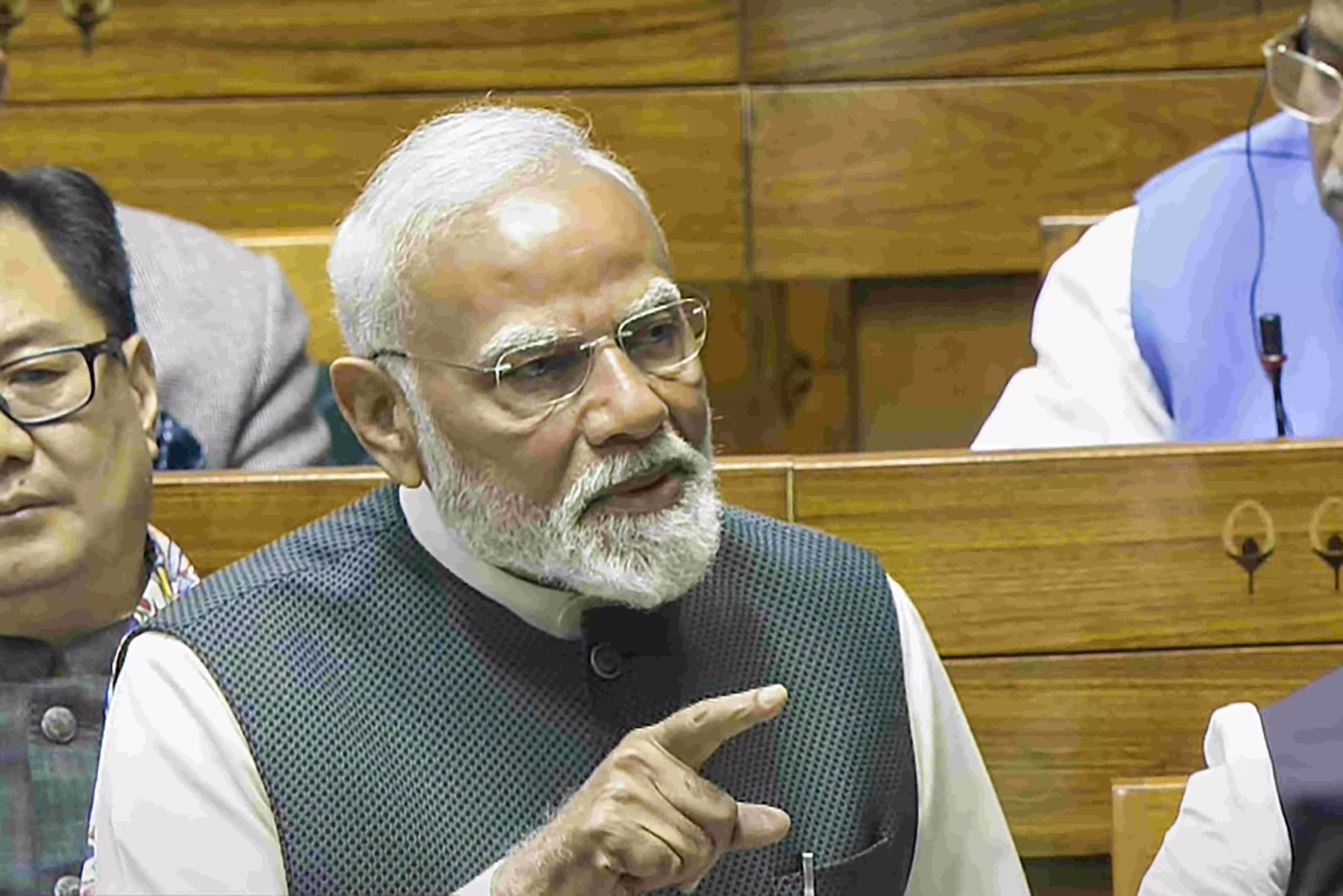 Those who do photo sessions in huts will find talk about poor boring: PM Modi Those who do photo sessions in huts will find talk about poor boring: PM Modi