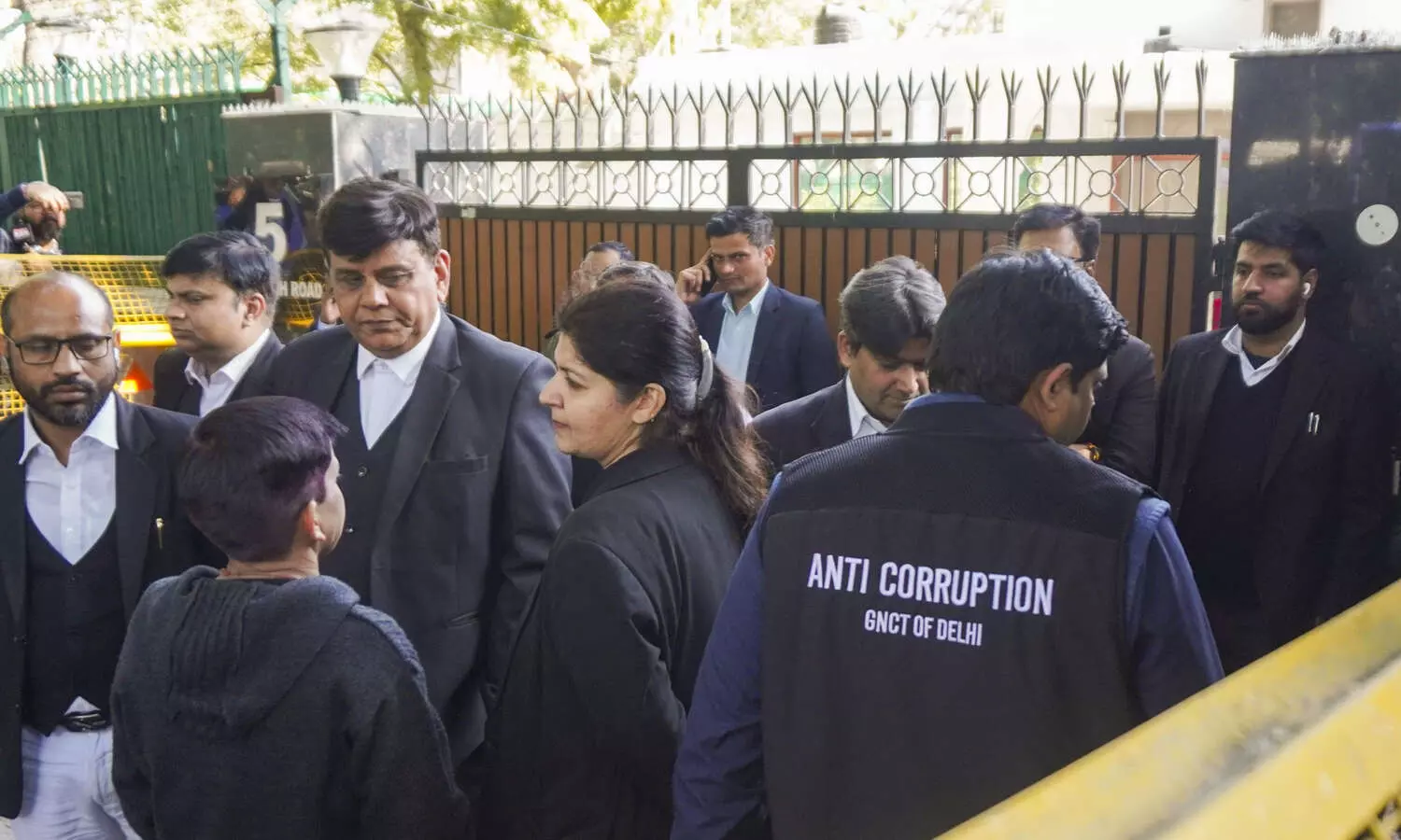 ACB serves notice to Kejriwal over claims of BJP poaching AAP candidates ahead of Delhi poll results