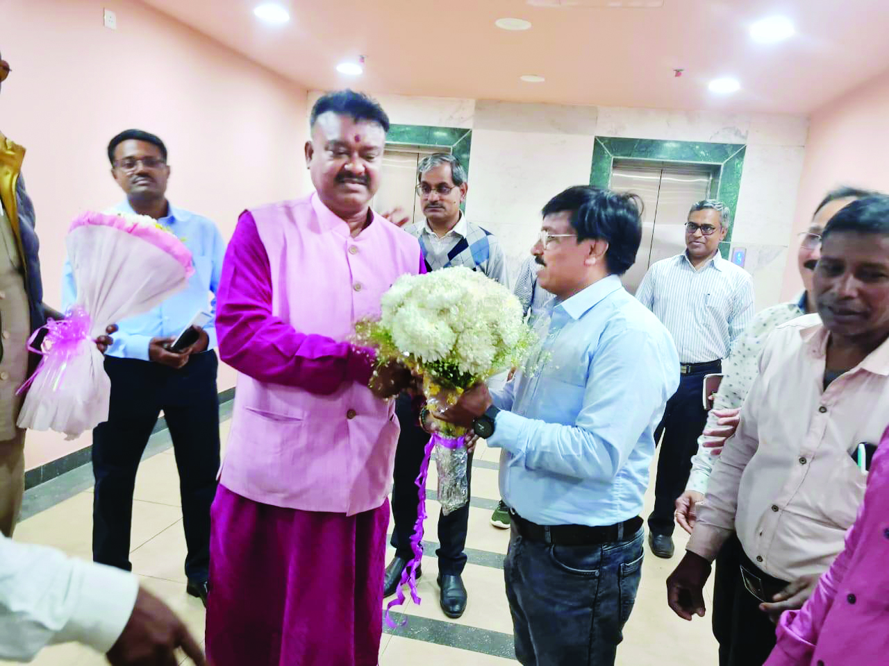 Ensuring fair prices: Min tells framers to sell 70-leaf ‘guchi’