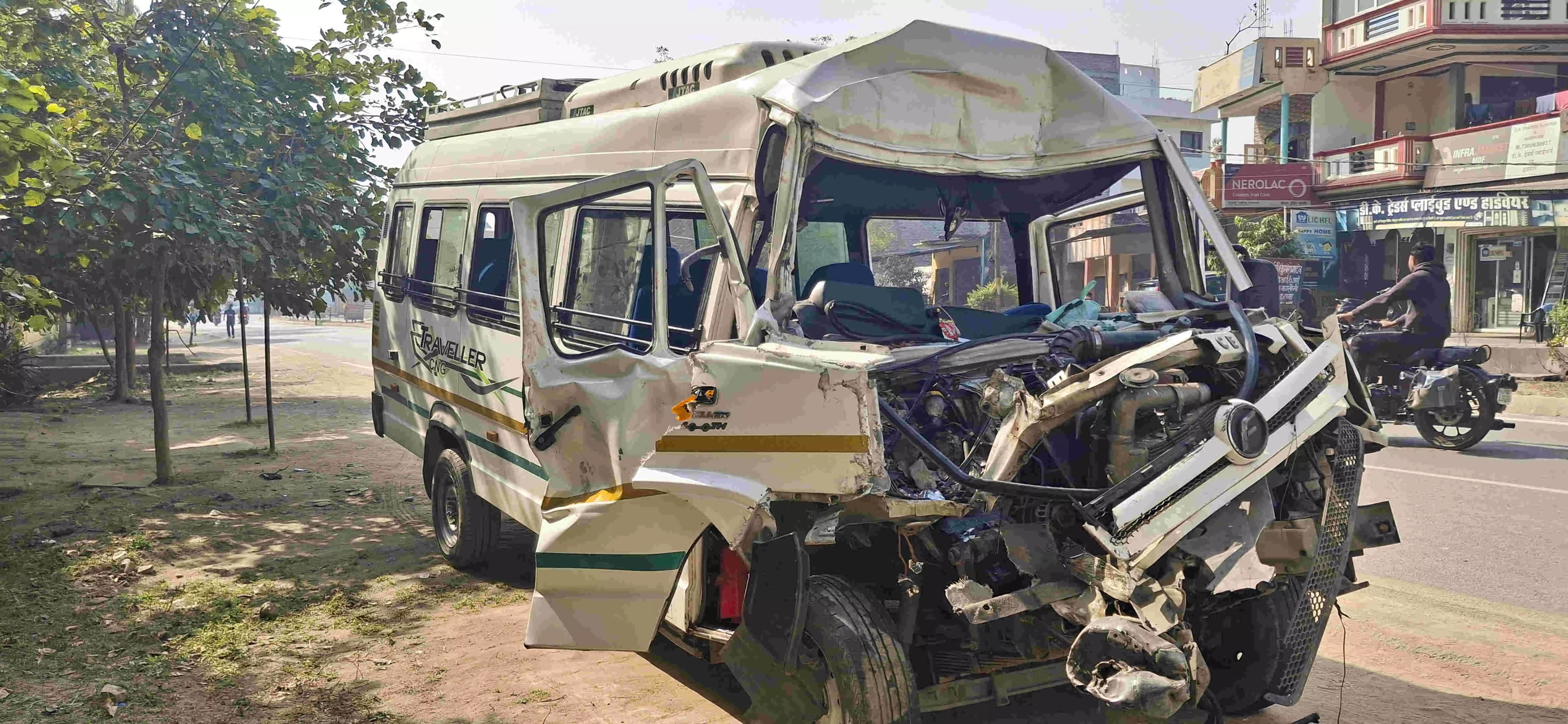 2 killed, 21 hurt as bus returning from Maha Kumbh hits truck in UPs Etawah
