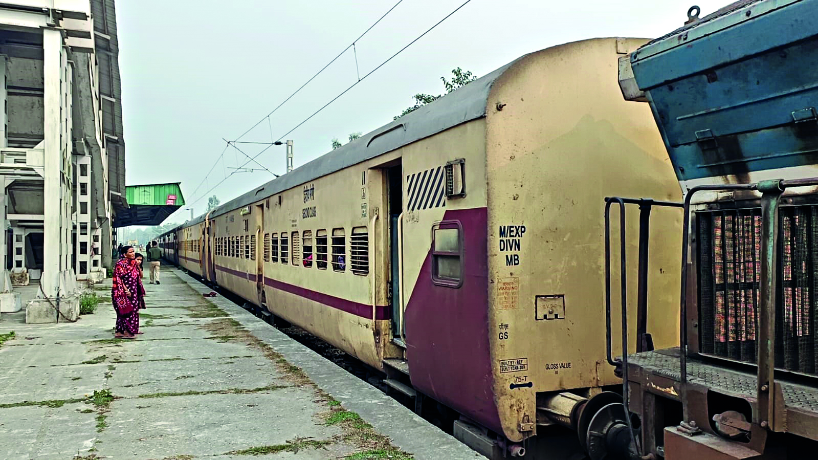 Bamanhat Rly Stn: 6 injured in jolt during train engine attachment