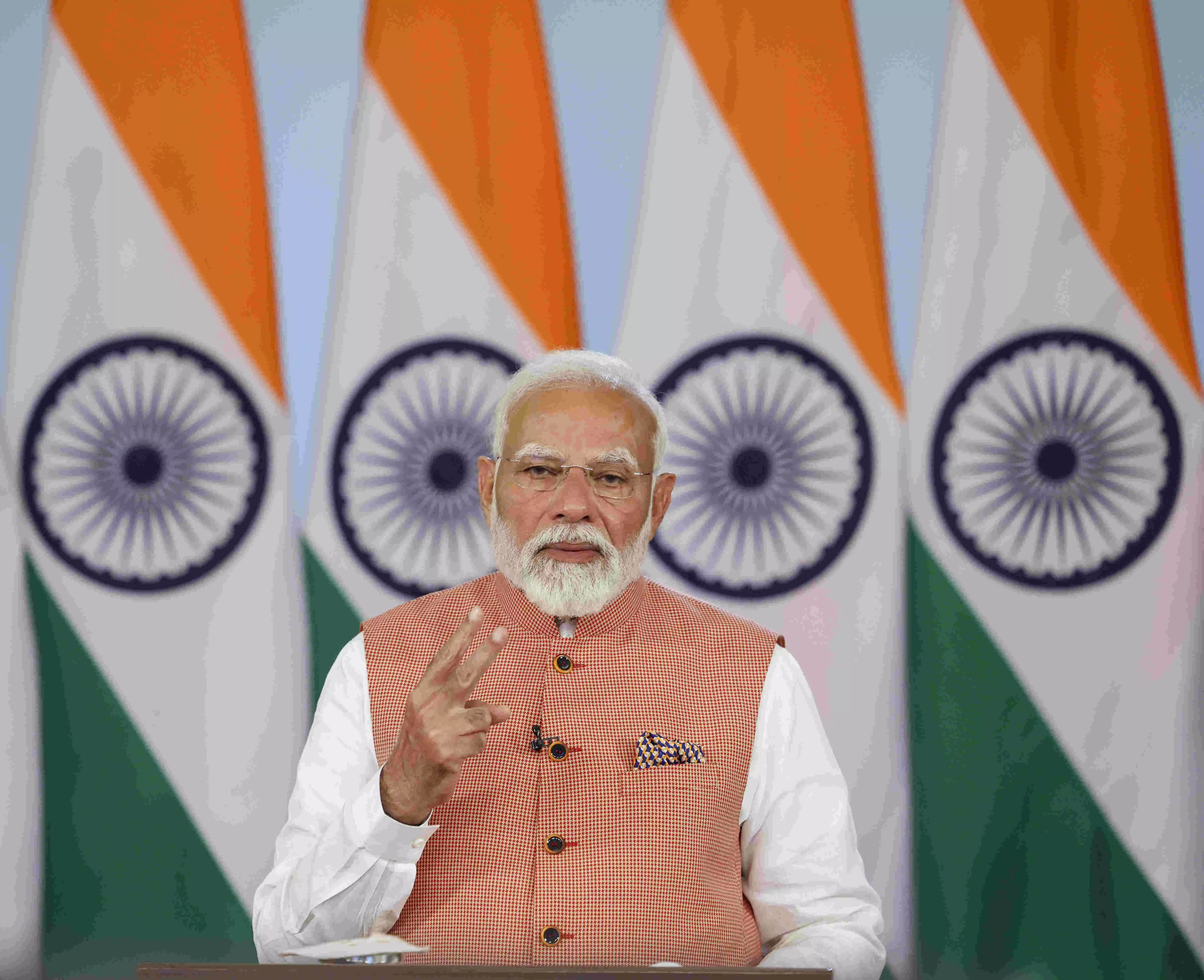 India has many possibilities in energy sector in next five years, PM Modi tells investors