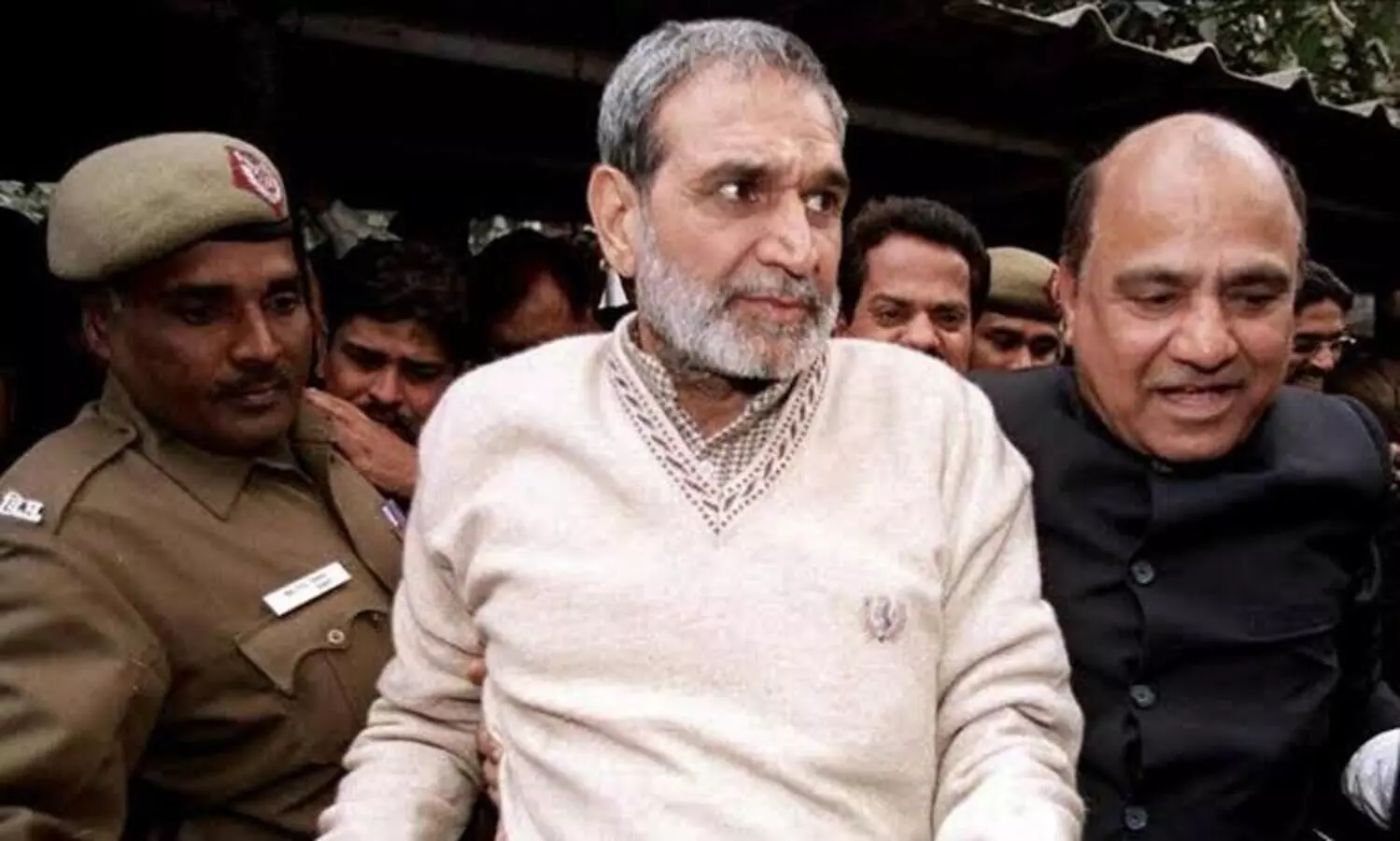1984 anti-Sikh riots: Delhi court convicts ex-Congress MP Sajjan Kumar in murder case
