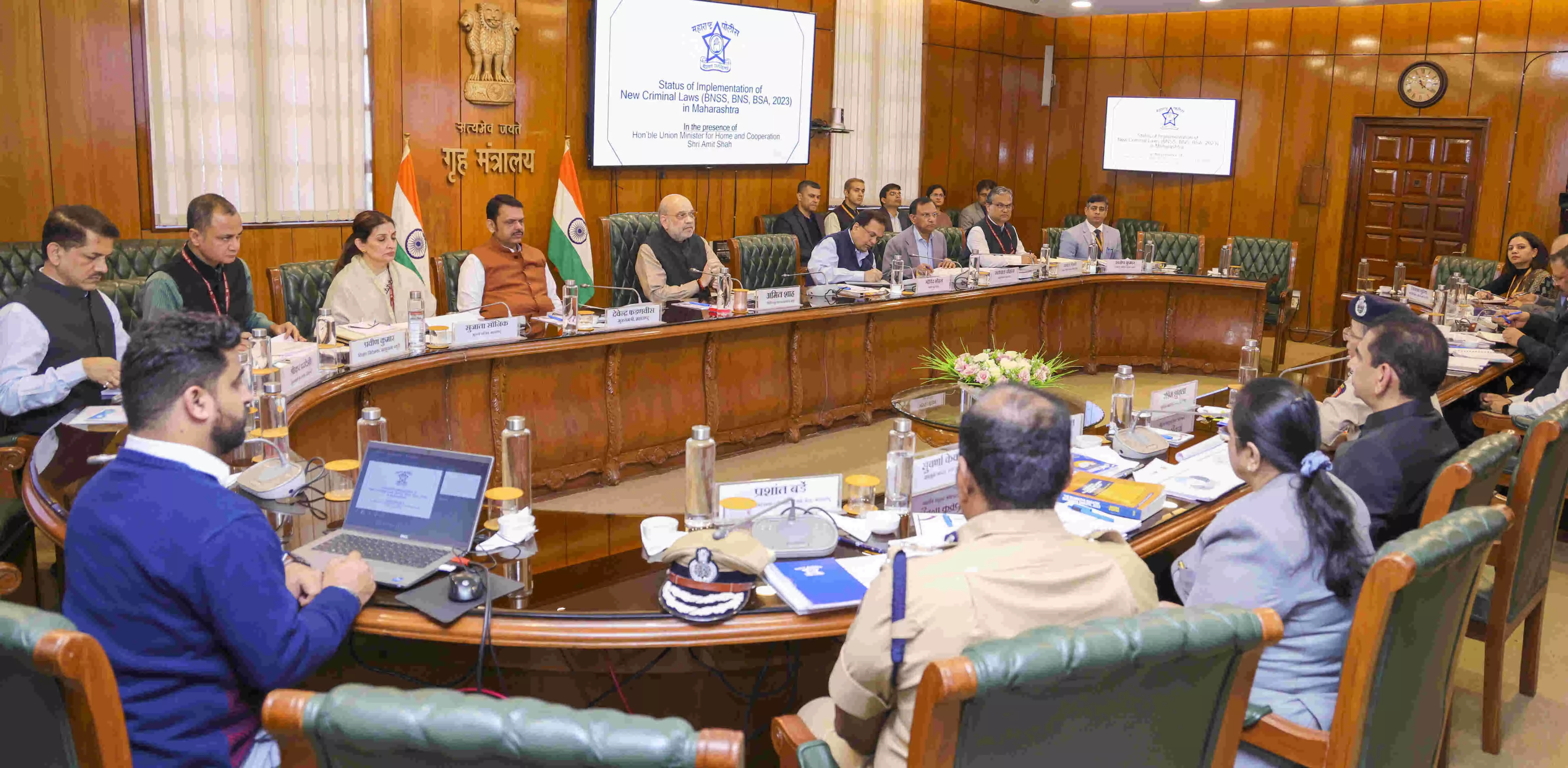 Shah asks Maharashtra govt to implement new criminal laws in police commissionerates Shah asks Maharashtra govt to implement new criminal laws in police commissionerates