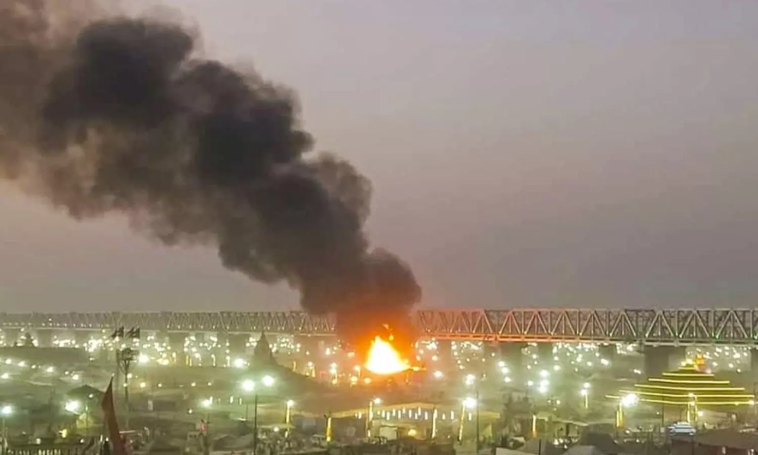 Fire breaks out at Maha Kumb camp store in Prayagraj, 7 tents gutted