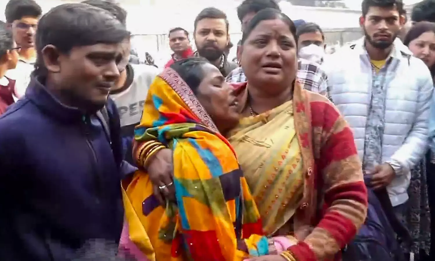 Stampede at New Delhi Railway Station: Death toll climbs to 18