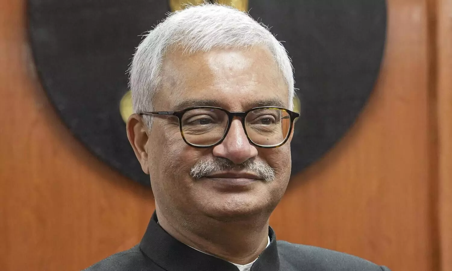 Mechanical engineer from IIT-Roorkee and former Haryana CS, Vivek Joshi now election commissioner Mechanical engineer from IIT-Roorkee and former Haryana CS, Vivek Joshi now election commissioner