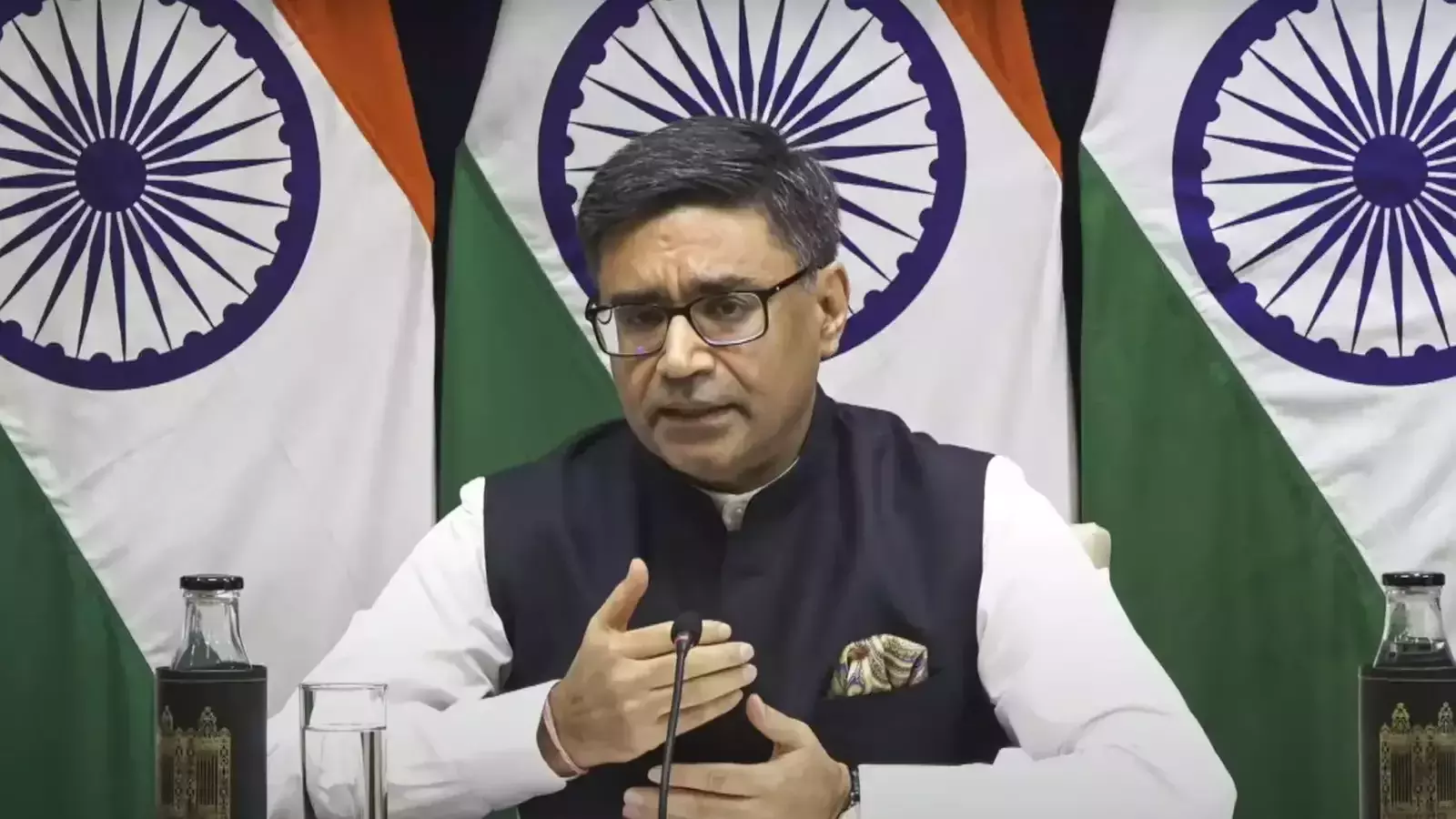 Misri briefs Parliamentary body following PM Modis visit to US Misri briefs Parliamentary body following PM Modis visit to US