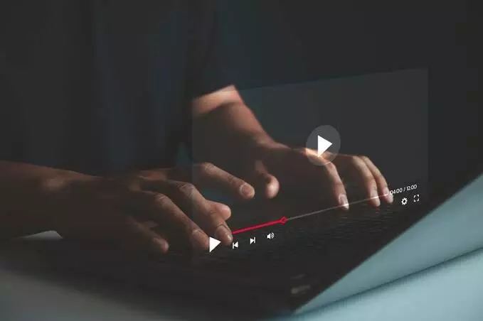 Vulgarity on social media: Centre issues advisory to OTT platforms, self-regulation bodies Vulgarity on social media: Centre issues advisory to OTT platforms, self-regulation bodies