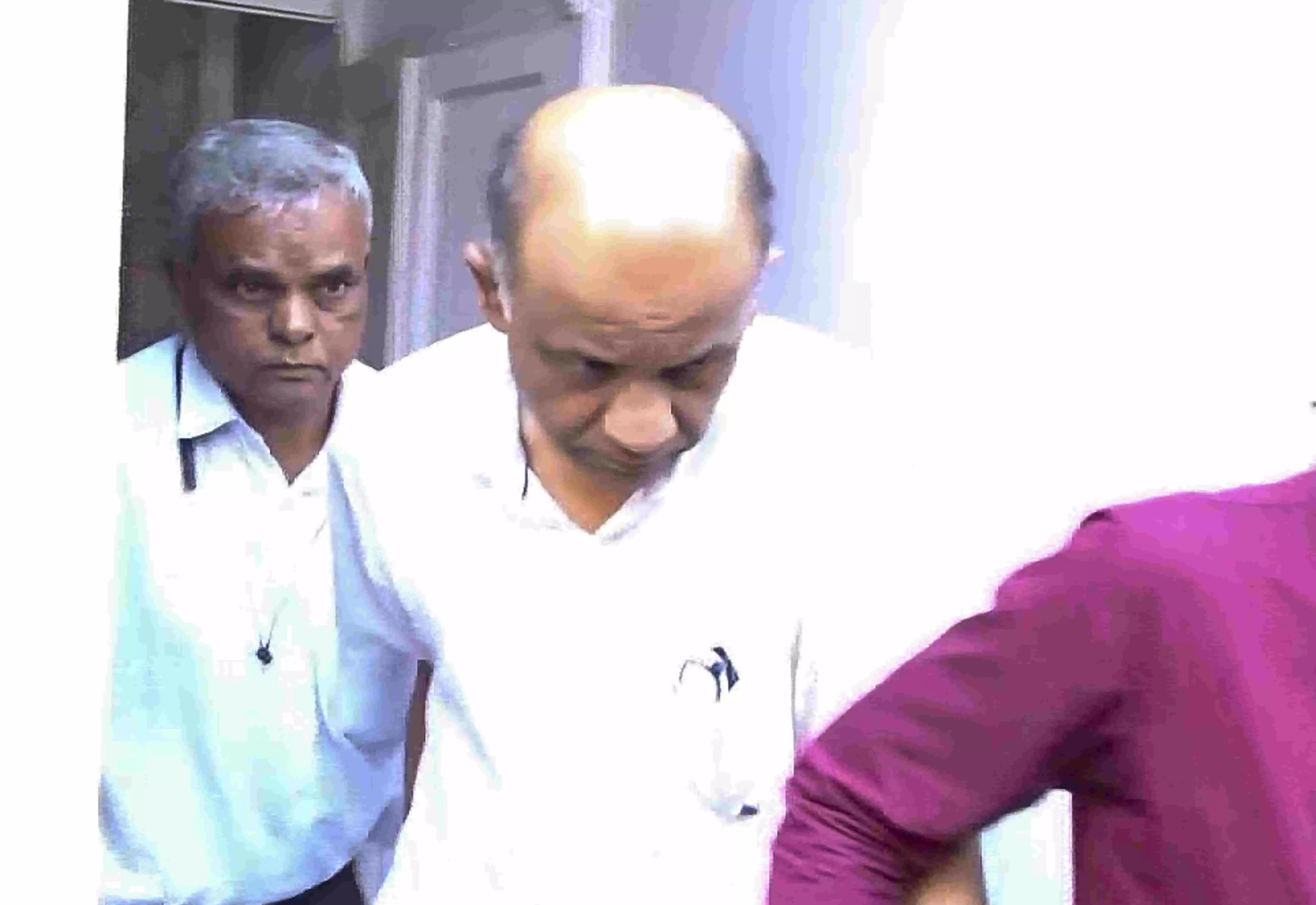 New India Coop Bank embezzlement: Ex-GM would phone staffers to take cash out from safes, say cops New India Coop Bank embezzlement: Ex-GM would phone staffers to take cash out from safes, say cops