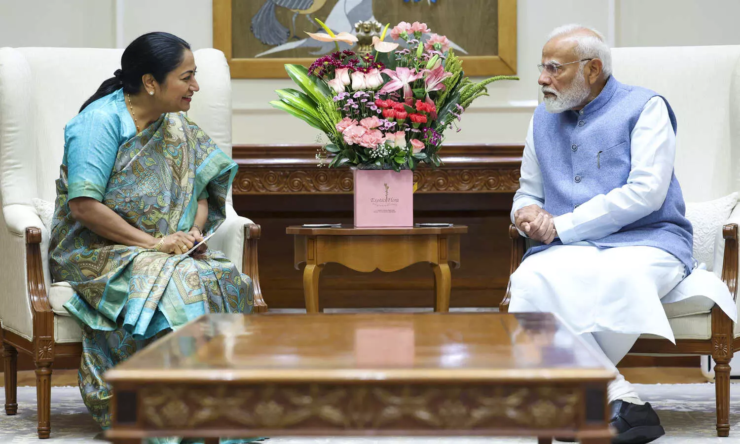 Delhi CM Rekha Gupta meets PM Modi at his residence