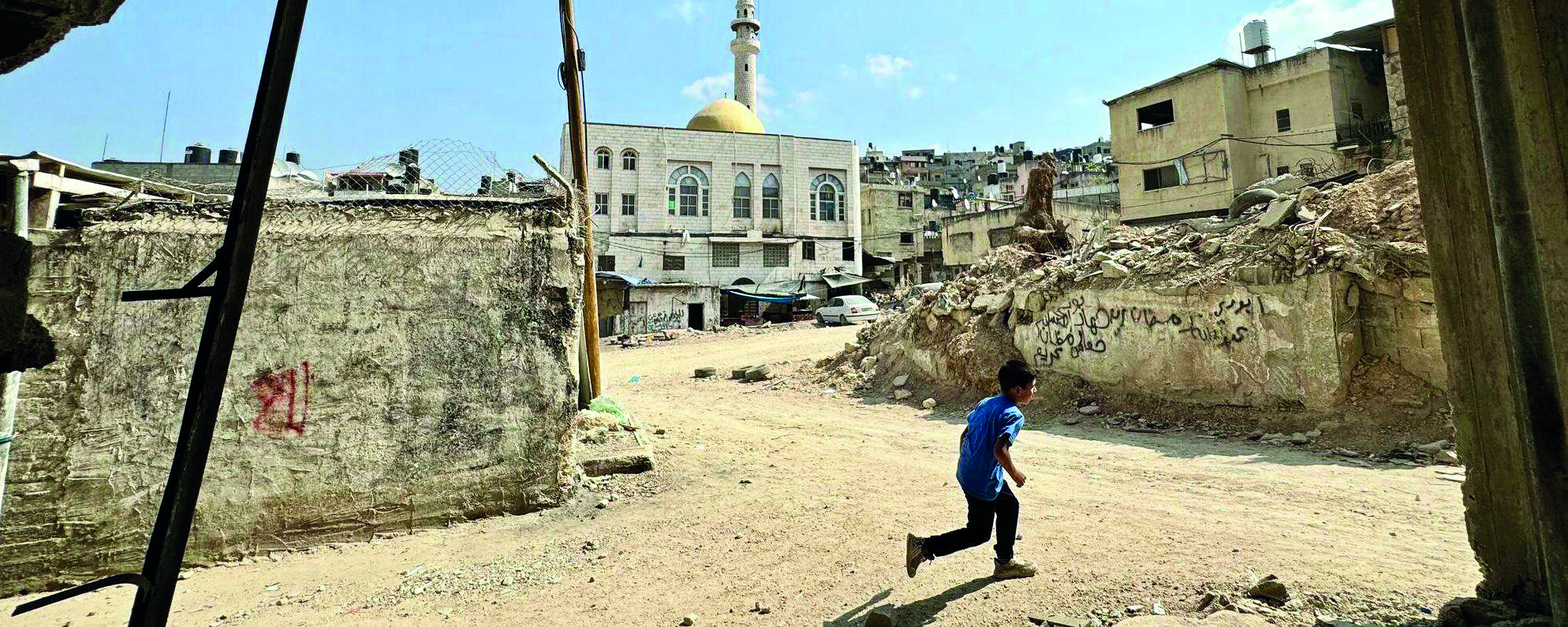 Israel boosts West Bank offensive, plans year-long troop deployment