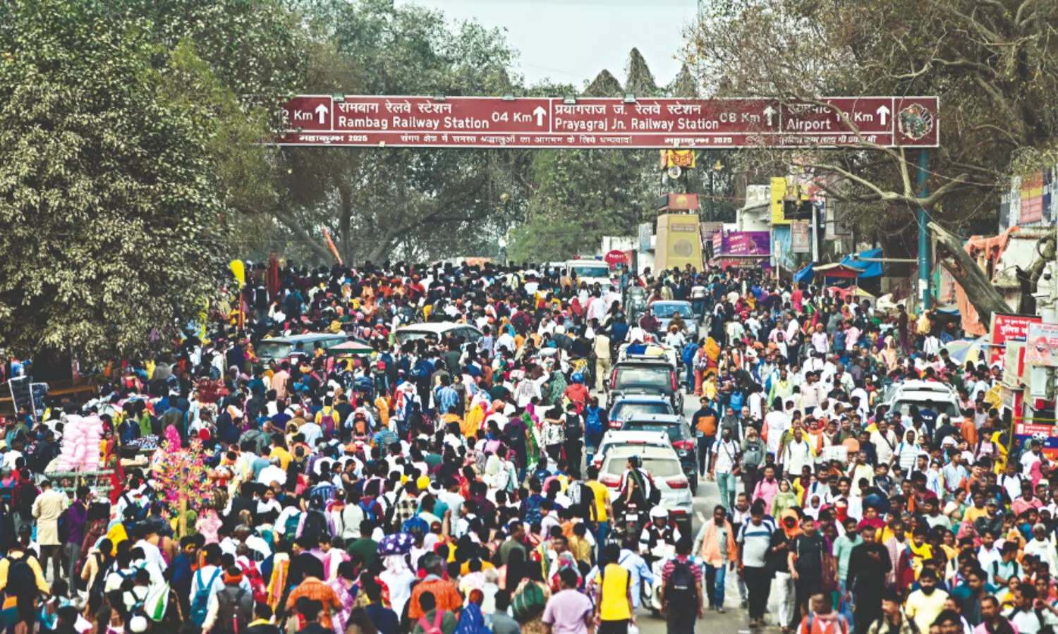 Holy bath at Triveni Sangam goes on 24X7 without a break