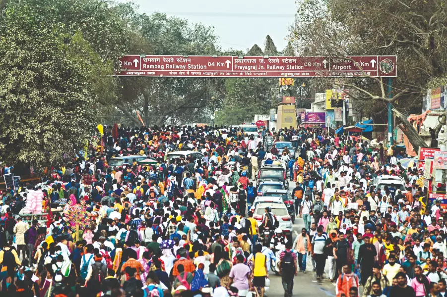 Holy bath at Triveni Sangam goes on 24X7 without a break