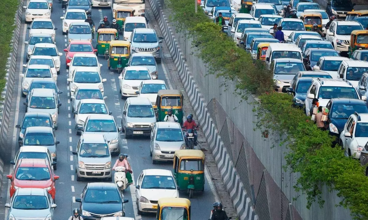 No fuel for vehicles older than 15 years after March 31: Delhi Environment  Minister Sirsa