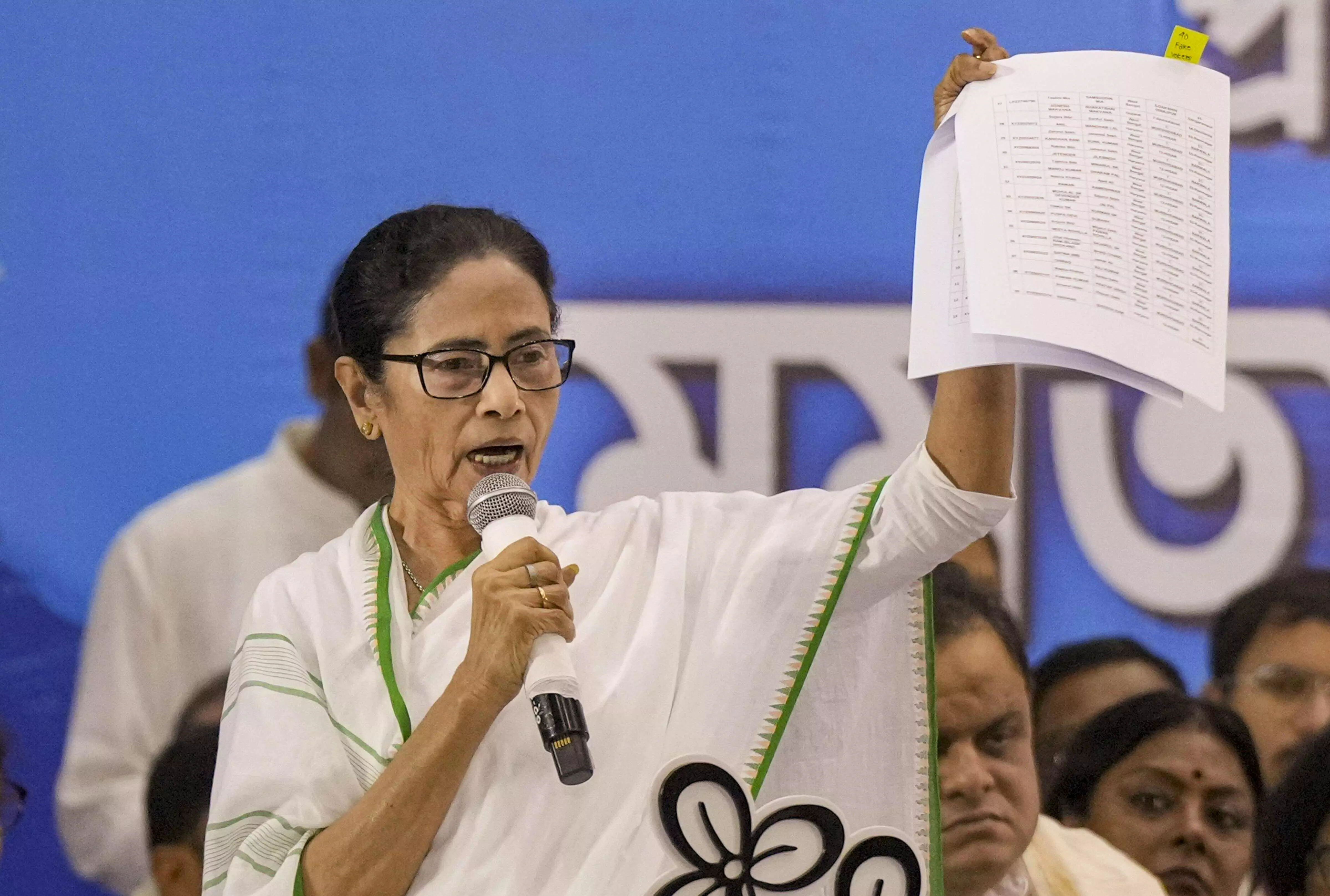 TMC begins voter list verification drive amid allegations of electoral roll manipulation by BJP TMC begins voter list verification drive amid allegations of electoral roll manipulation by BJP