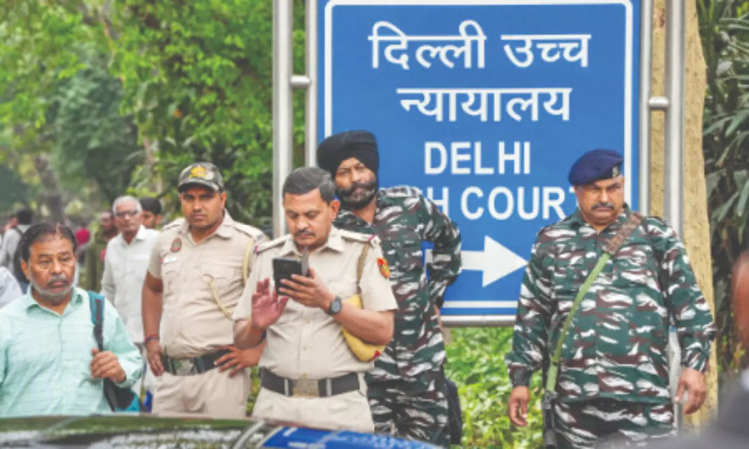 Gas row: Govt sends $2.81-bn demand notice to RIL, partners