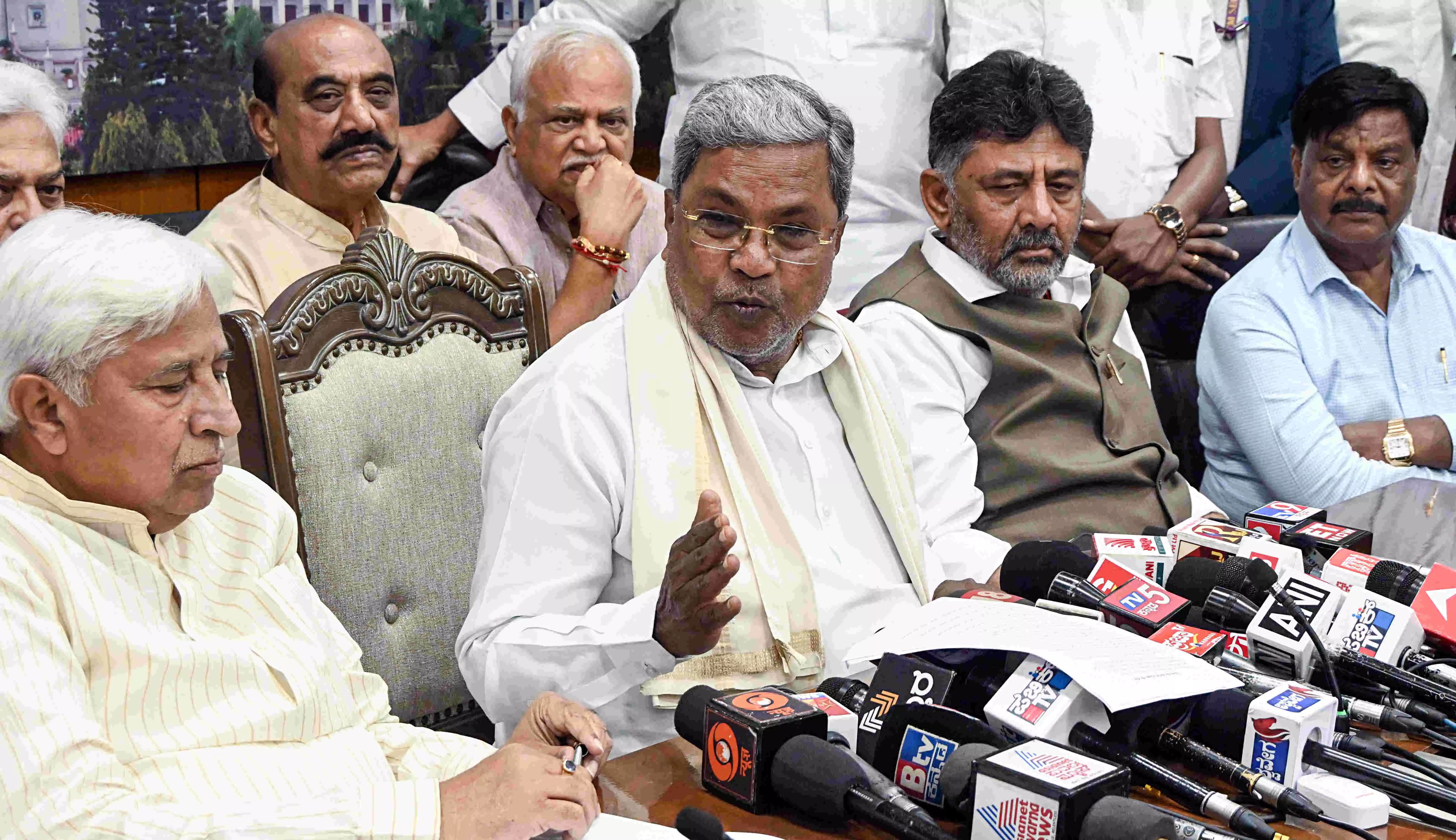 Karnataka CM Siddaramaiah blames contractors for swelling pending bills Karnataka CM Siddaramaiah blames contractors for swelling pending bills