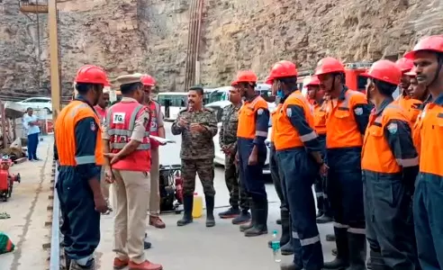 Telangana tunnel collapse: Search ops underway to locate seven missing persons Telangana tunnel collapse: Search ops underway to locate seven missing persons