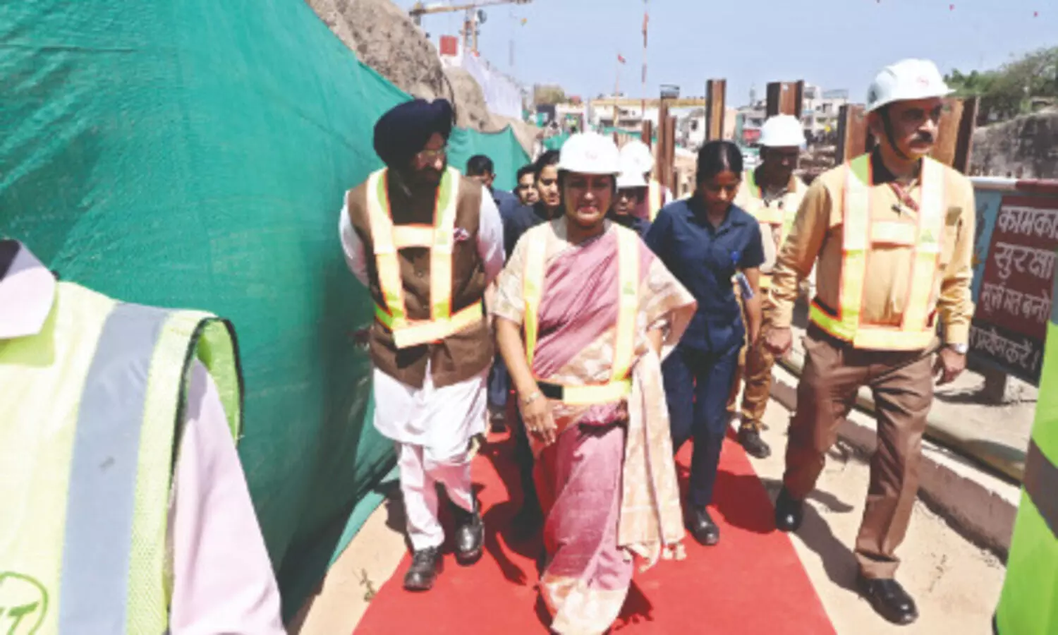 Delhi Metro achieves major breakthrough in Phase-IV tunneling at IGNOU Station Delhi Metro achieves major breakthrough in Phase-IV tunneling at IGNOU Station