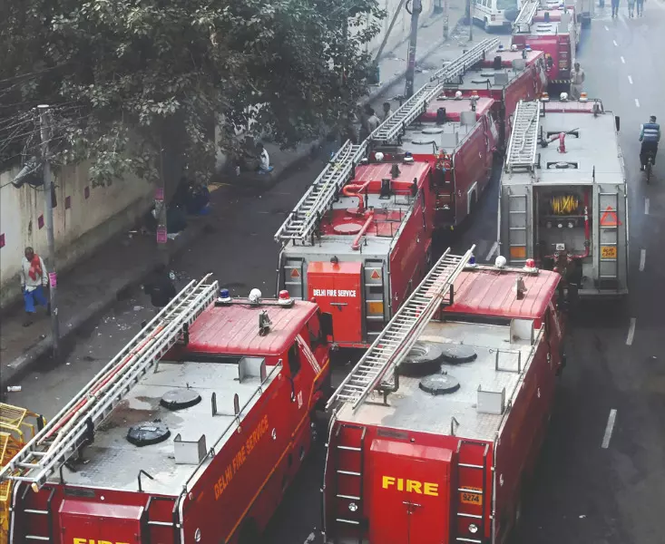 At least 30 shanties, two factories gutted in blaze At least 30 shanties, two factories gutted in blaze