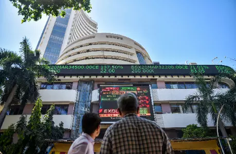 Sensex, Nifty rise for third day on gains in HDFC Bank, Reliance Sensex, Nifty rise for third day on gains in HDFC Bank, Reliance