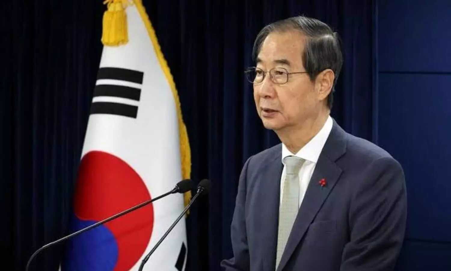 South Korean court overturns impeachment of PM Han, reinstates him as acting president