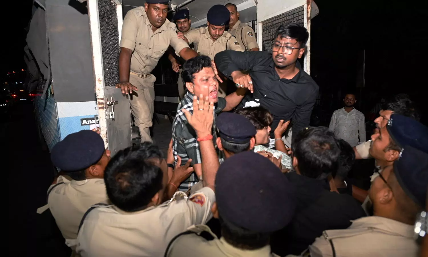 Suspended Cong MLAs taken into custody while trying to enter Assembly building