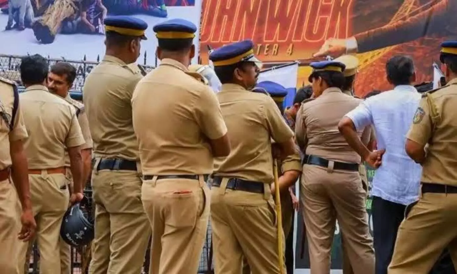 Meerut police warns against roadside prayers ahead of Eid, threatens passport revocation