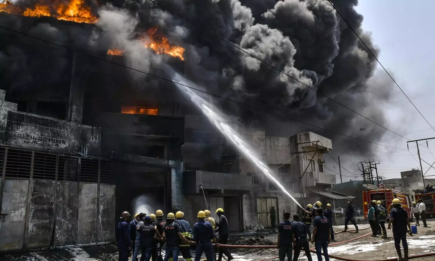 At least 18 killed, 5 injured in blast, blaze at firecracker factory in Gujarats Banaskantha