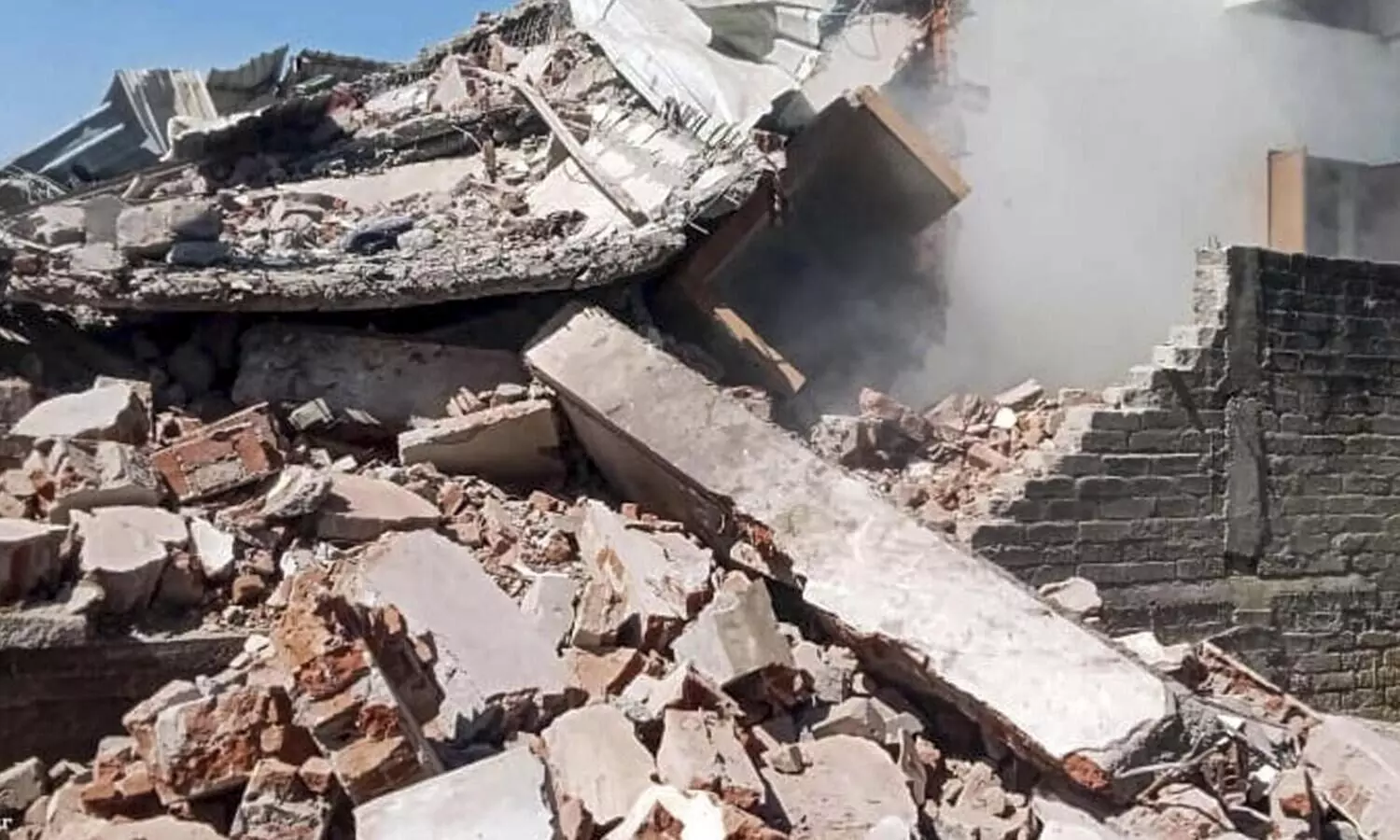 Forensic probe found aluminium powder caused explosion in Gujarat godown that killed 21