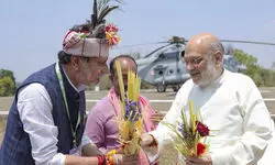 HM to Naxals: Lay down arms & join mainstream HM to Naxals: Lay down arms & join mainstream