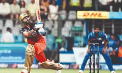 RCB script Mumbai matinee