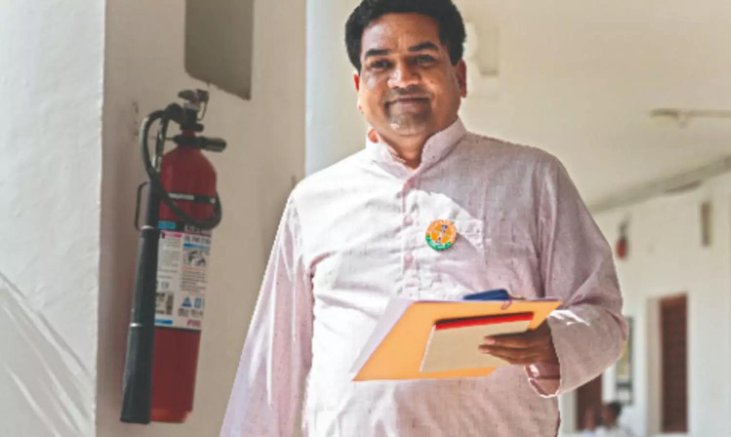 Roads, waterlogging in Khajuri Chowk to be fixed: Min Mishra Roads, waterlogging in Khajuri Chowk to be fixed: Min Mishra