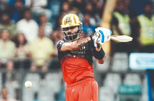 Kohli bats away ego, team is first priority Kohli bats away ego, team is first priority