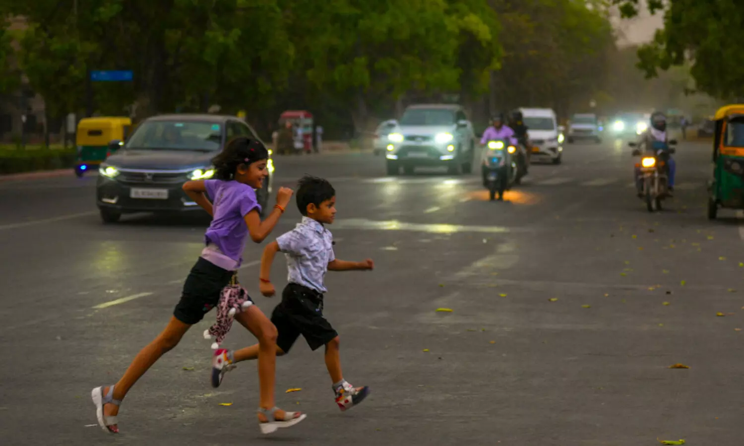 Cloudy sky, light drizzle bring relief to Delhiites amid heatwave