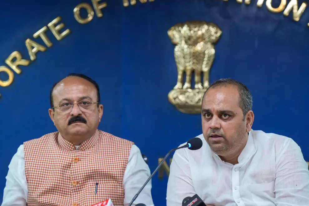 Delhi govt approves 3-month extension of EV policy, continues power subsidy Delhi govt approves 3-month extension of EV policy, continues power subsidy