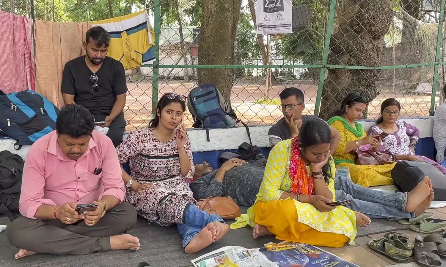 SC allows sacked Bengal teachers to continue till fresh selections