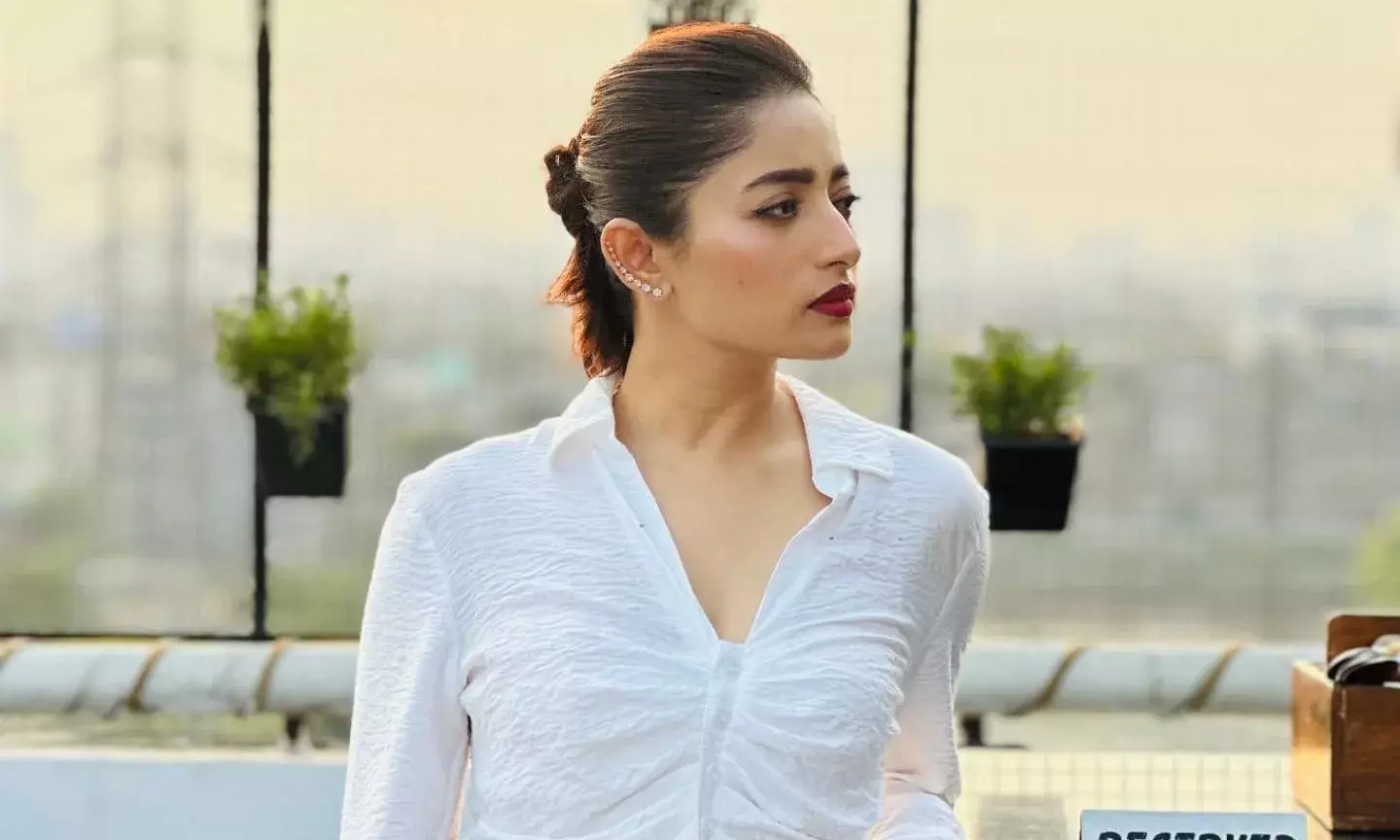 Actress Ishaa Saha bats for theatrical-OTT gap to help Bengali films