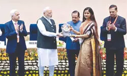 MP’s Jhabua Collector Neha Meena receives PM’s Award for Excellence in Public Administration MP’s Jhabua Collector Neha Meena receives PM’s Award for Excellence in Public Administration