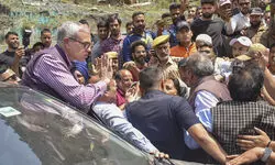 Omar meets flood, landslide-hit victims in J-K’s Ramban