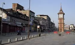 Shutdown against terror attack in Kashmir valley, first time in 35 years