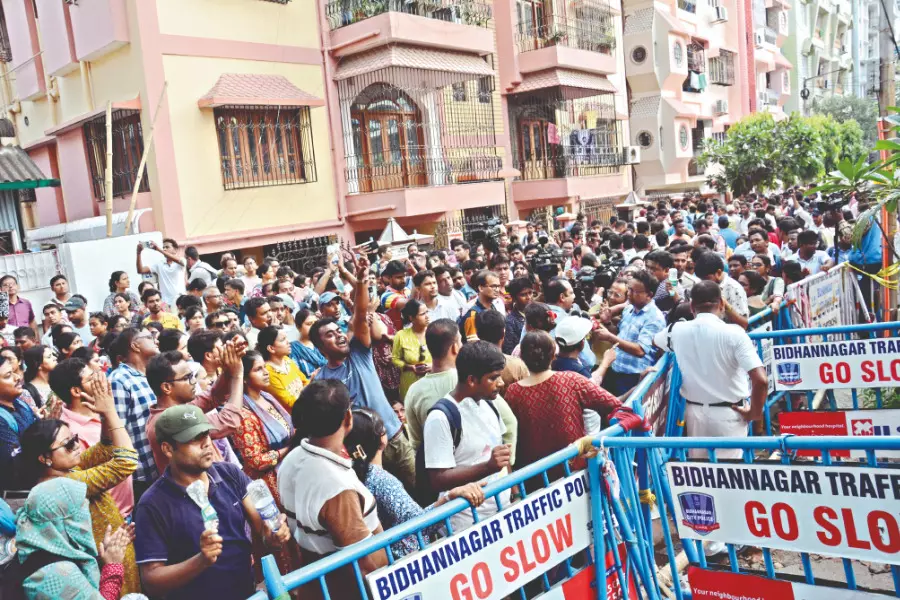 Protestors allow SSC chairman to leave office after 40 hours