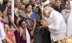 3 Gujarat residents killed in J&K terror attack cremated; CM, ministers meet grieving kin