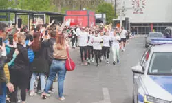 From Belgrade to Brussels, protesting Serbian students to run 2,000 km to stir EU From Belgrade to Brussels, protesting Serbian students to run 2,000 km to stir EU
